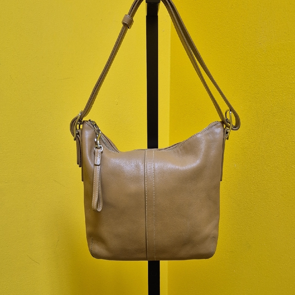 Coach Tan Leather Shoulder Bag
